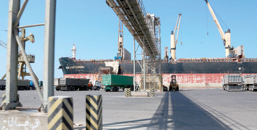 This photo taken on November 22 shows a partial view of the port of the Red Sea city of Hodeida (AFP photo)