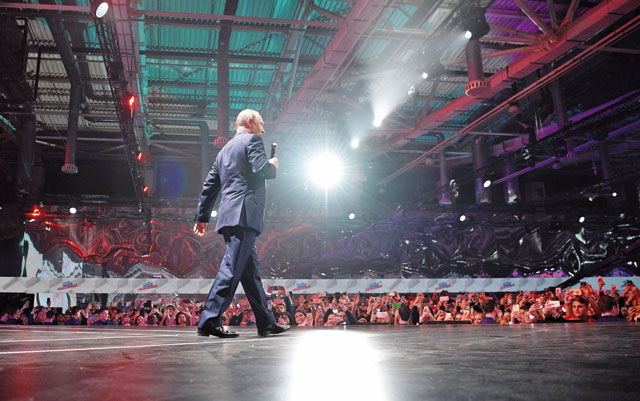 Russian President Vladimir Putin arrives to give a speech at a youth forum ‘Russia, Land of Opportunity’ in Moscow on Thursday. Russia will vote for president on March 18 (AFP photo)