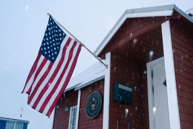 The US flag flies in front of the US Consulate in Nuuk, Greenland, on March 24, 2025 (AFP photo)