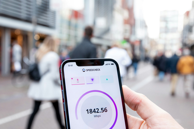 Jordan climbs three positions in the global rankings for mobile download speeds, standing at 84th worldwide with an average speed of 29.4 Mbps (Photo courtesy of Unsplash)