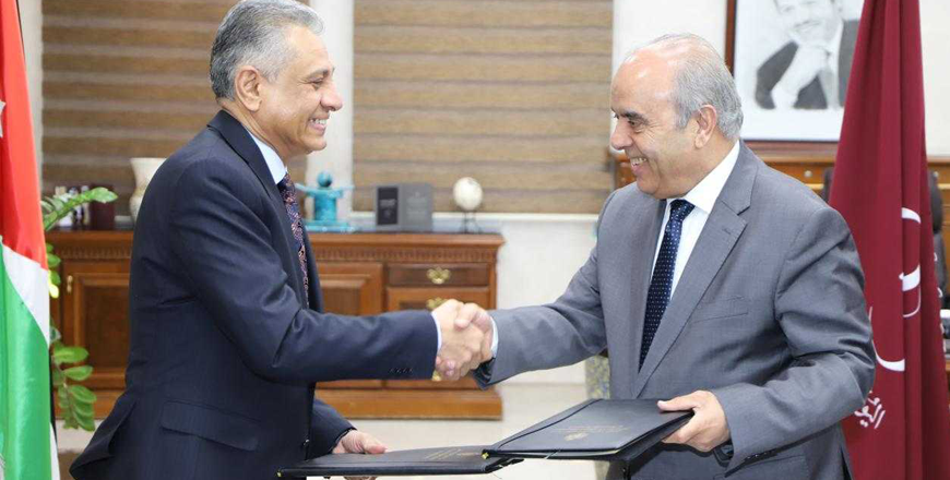 The Jordanian and Yemeni governments on Wednesday sign an executive programme  to bolster academic and scientific cooperation in higher education and scientific research (Petra photo)