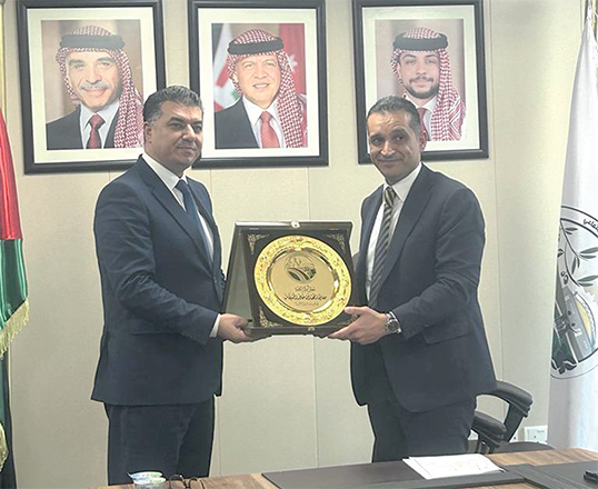 Minister of Agriculture Khaled Hneifat and MSSRP Project Director Tawfiq Al Khawatreh at the MoU signing ceremony (By Maria Weldali)