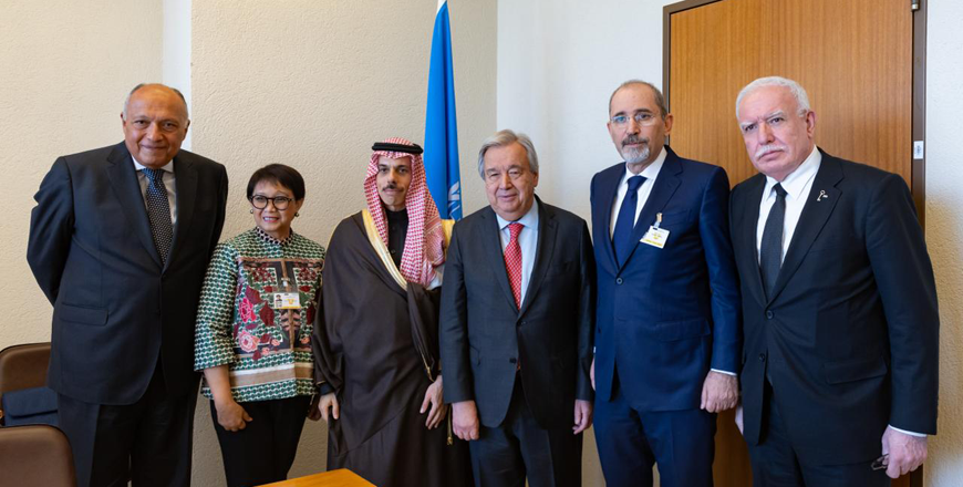 Deputy Prime Minister and Foreign Minister Ayman Safadi, Saudi Minister of Foreign Affairs Prince Faisal Bin Farhan Bin Abdullah, Egypt's Foreign Minister Sameh Shoukry, Indonesia's Foreign Minister Retno Marsudi and Palestine's Foreign Minister Riyad Al Malki meet on Monday with United Nations Secretary-General Antonio Guterres at the UN Headquarters in Geneva (Petra photo)