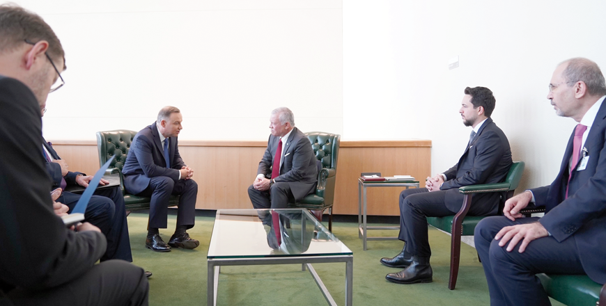 His Majesty King Abdullah meets with Polish President Andrzej Duda, during a meeting attended by HRH Crown Prince Hussein, in New York on Tuesday (Photo courtesy of Royal Court)