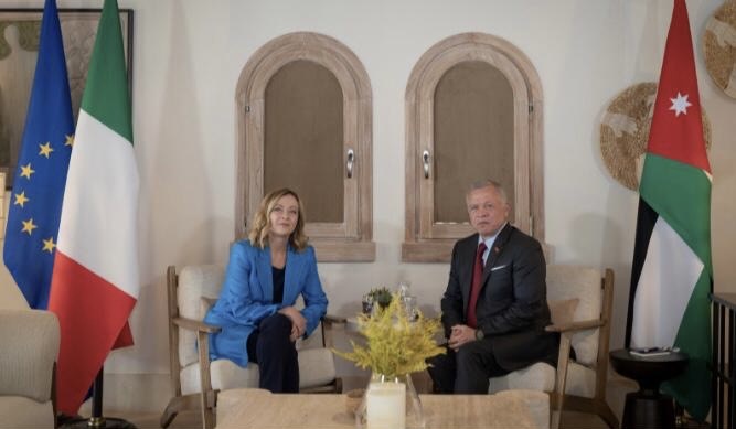 His Majesty King Abdullah on Friday discusses means to de-escalate the situation in the region with Italy Prime Minister Giorgia Meloni, during a meeting in Aqaba (Photo courtesy of Royal Court)