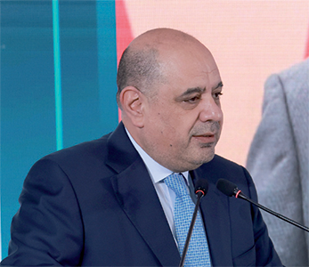 Minister of Digital Economy and Entrepreneurship Ahmad Hanandeh attends on Sunday the opening of the “Invest in Digital Economy” forum (Petra photos)