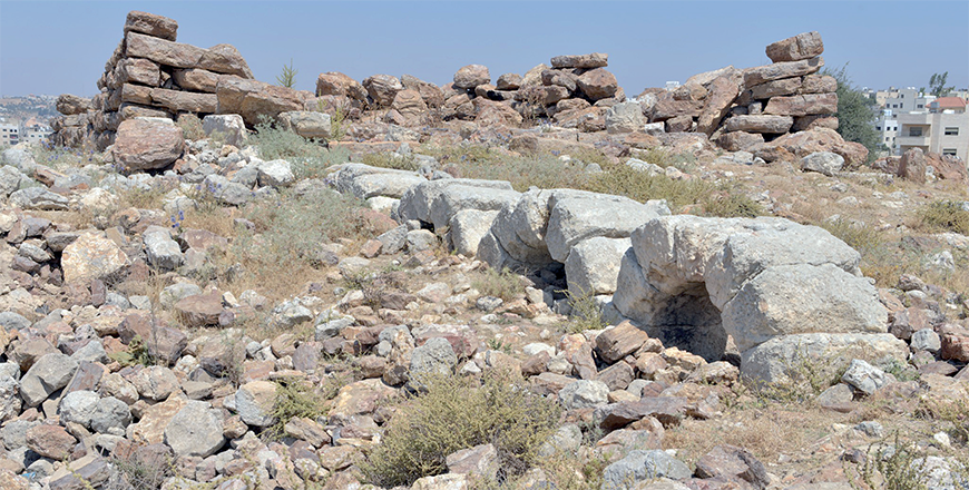 An arch at Khirbat as-Sar in Bayader (Photo courtesy of the University of Warsaw Archaeological)