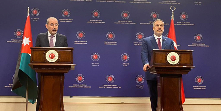 Deputy Prime Minister and Foreign Minister Ayman Safadi and Turkish Foreign Minister Hakan Fidan speak at a joint press conference in Ankara on Tuesday (Petra photo)