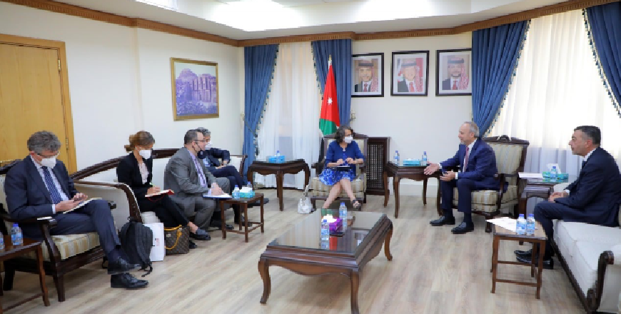 Italian Deputy Minister for Foreign Affairs Marina Sereni during a meeting on the second day of her visit to Jordan on Thursday (Photo courtesy of the Italian embassy)