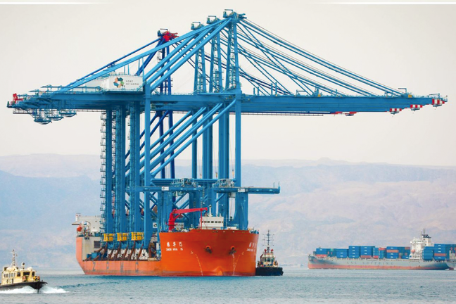 The Aqaba Container Terminal on Tuesday announces the arrival of a ‘state-of-the-art’ gantry crane valued at $13 million, designed to ‘efficiently’ handle container operations between ships and the quayside (Petra photo)