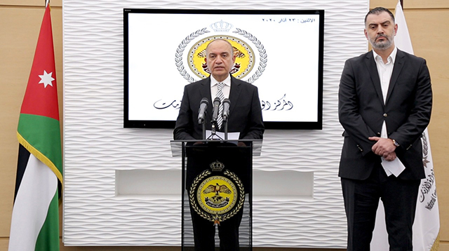 Minister of State for Media Affairs Amjad Adaileh speaks during a joint press briefing with Labour Minister Nidal Bataineh on Monday (Petra photo)