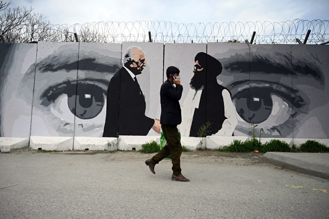 The Taliban's political spokesman has blamed the administration of Afghan President Ashraf Ghani for delaying the prisoner release (AFP photo)