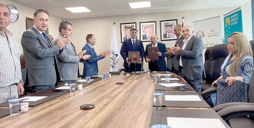 Agriculture Minister Khalid Hneifat during a signing ceremony for the agro-food industries complex agreement and for the establishment of three agricultural companies in the southern Jordan Valley on Sunday (Petra photo)