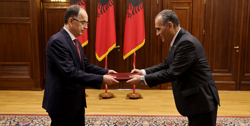 Zuheir Nsour on Wednesday presents his credentials to Albania President Bajram Begaj as Jordan's extraordinary, plenipotentiary, accredited, and non-resident ambassador to Albania (Petra photo)