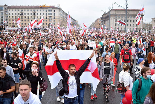 In this file photo taken on August 23, 2020 opposition supporters rally to protest against disputed presidential elections results in Minsk (AFP photo)