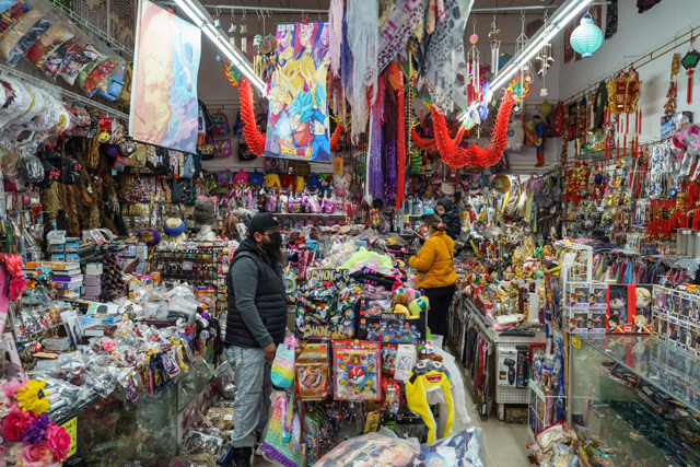 Shoppers browse items inside of Sunny's Accessories on Black Friday in downtown El Paso, Texas, on Friday (AFP photo)