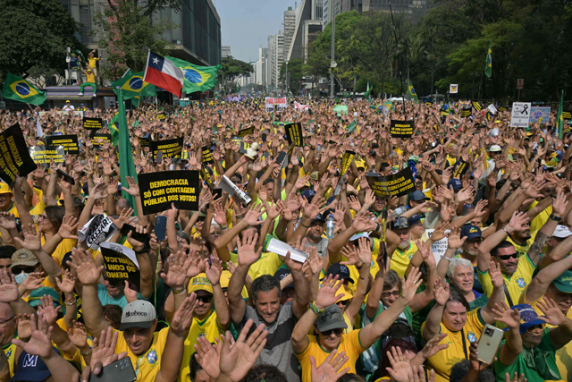 Supporters of former Brazilian President Jair Bolsonaro (2019-2022) attend an Independence Day rally in Sao Paulo, Brazil, on Saturday (AFP photo)
