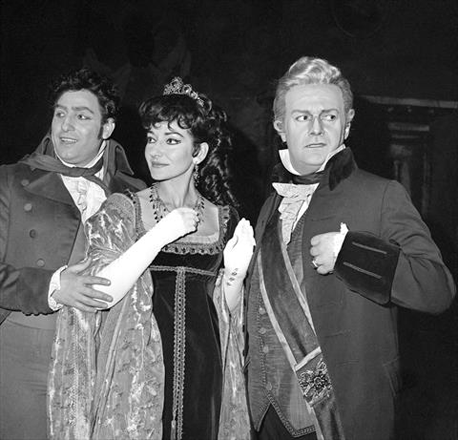 This photograph taken in Paris Opera on February 18, 1965, shows Maria Callas (centre) with Renato Cioni (left) and Tito Gobbi during a rehearsal session of the Puccini opera ‘Tosca’ (AFP photo)