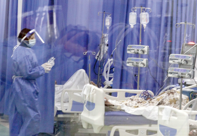 A nurse is seen at an isolation ward in a COVID field hospital in Amman (Al Rai photo)