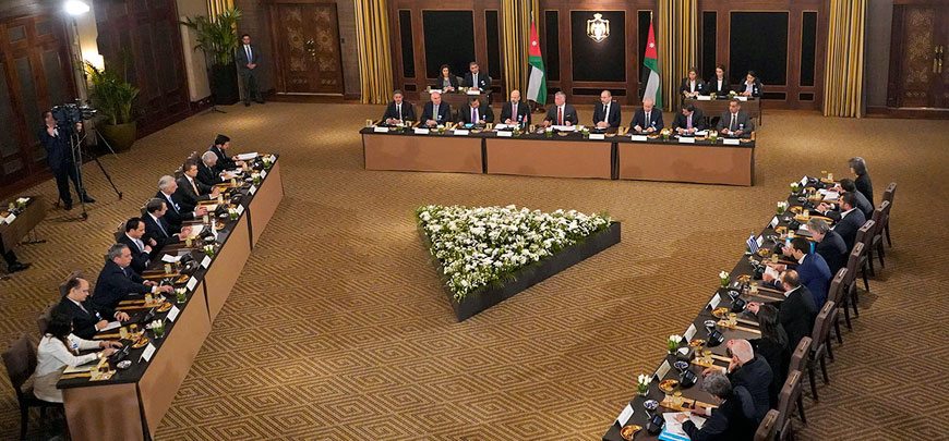  (Top) His Majesty King Abdullah, Cypriot President Nicos Anastasiades, Greek Prime Minister Alexis Tsipras and senior officials from the three countries hold a trilateral summit in Amman on Sunday. (Below) The King, Anastasiades and Tsipras  witness the signing of a bilateral agreement during the trilateral summit on Sunday (Photos courtesy of Royal Court)