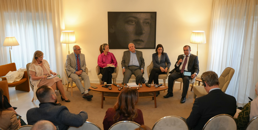 From the left: Ann Mawe, Amer Al Hafi, Anna Hjalm, Marwan Al Faouri, Renee Hattar and Amer Bani Amer (Photo Courtesy of the Swedish Dialogue Institute for the Middle East and North Africa)