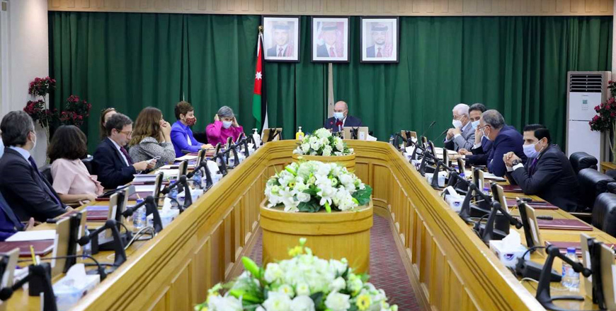 Senate President Faisal Fayez meets with head of the European Parliament's delegation for relations with the Mashreq countries Isabel Santos and EU Ambassador Maria Hadjitheodosiou on Thursday (Petra photo)