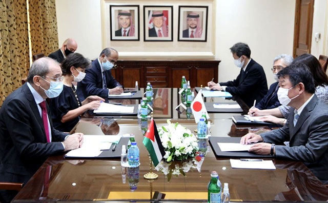 Deputy Prime Minister and Foreign Minister Ayman Safadi and his Japanese counterpart Toshimitsu Motegi hold the second round of the strategic dialogue between the ministries in Amman on Thursday (Photo courtesy of Foreign Ministry)