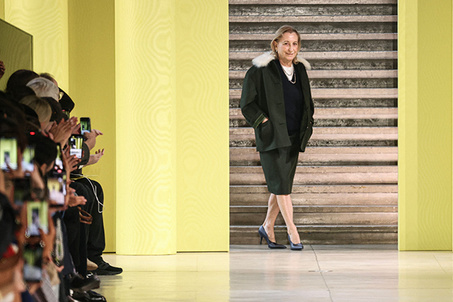 Italian fashion deisgner Miuccia Prada acknowledges the applause at the end of the presentation of creations by Miu Miu for the Womenswear Ready-to-wear Fall-Winter 2025/2026 collection as part of the Paris Fashion Week, in Paris on March 11, 2025 (AFP photo)