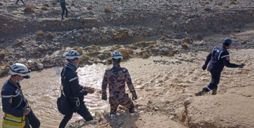 Rescue personnel are seen during a search and rescue mission after flash floods hit portions of Aqaba on Monday (Petra photo)