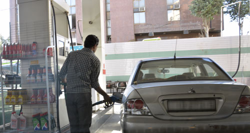 Last month, the government reduced the price of one litre of unleaded 90-octane gasoline from JD0.560 to JD0.555 and one litre of unleaded 95-octane gasoline from JD0.725 to JD0.720 (Photo by Amjad Ghsoun)