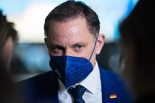 Far-right Alternative for Germany (AfD) party co-chairman Tino Chrupalla gives a TV interview during a congress of far-right Alternative for Germany (AfD - Alternative fuer Deutschland) party in Dresden, eastern Germany, on Saturday (AFP photo)