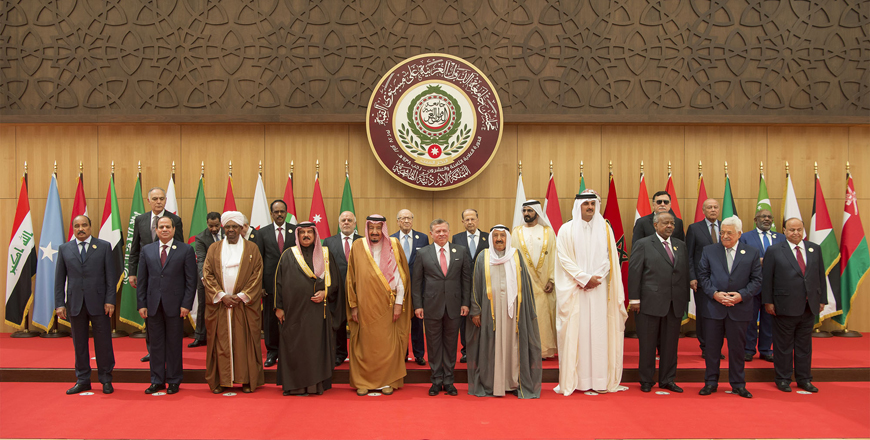 Arab leaders and heads of delegations gather for a group photo at the opening of the Arab summit at the Dead Sea on Wednesday  (Anadolu Agency photo)