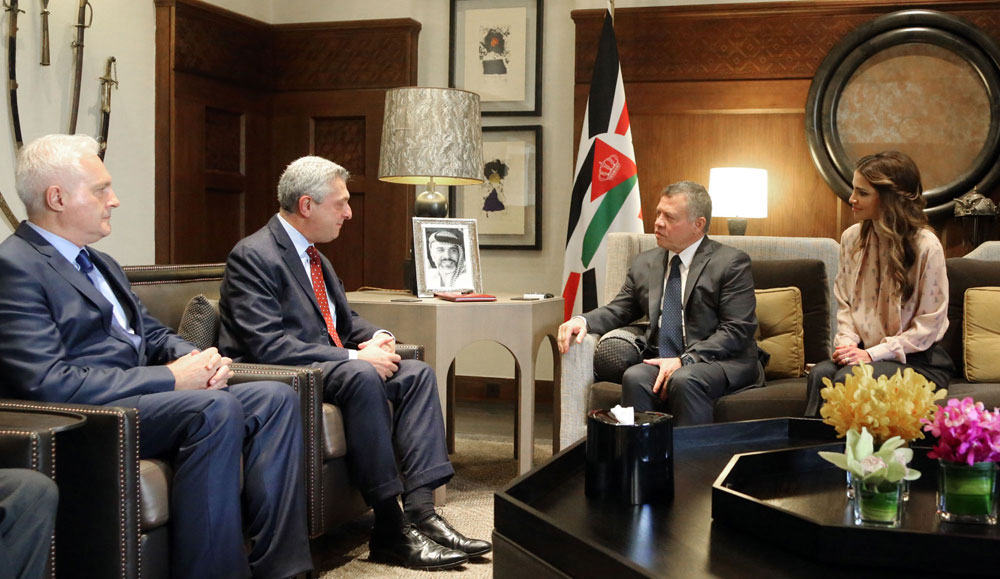 Their Majesties King Abdullah and Queen Rania meet UNHCR chief Filippo Grandi in Amman on Sunday  (Photo courtesy of Royal Court)