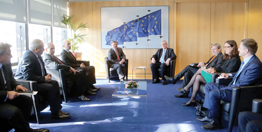 His Majesty King Abdullah meets with European Commission President Jean-Claude Juncker in Brussels on Thursday (Photo courtesy of Royal Court)