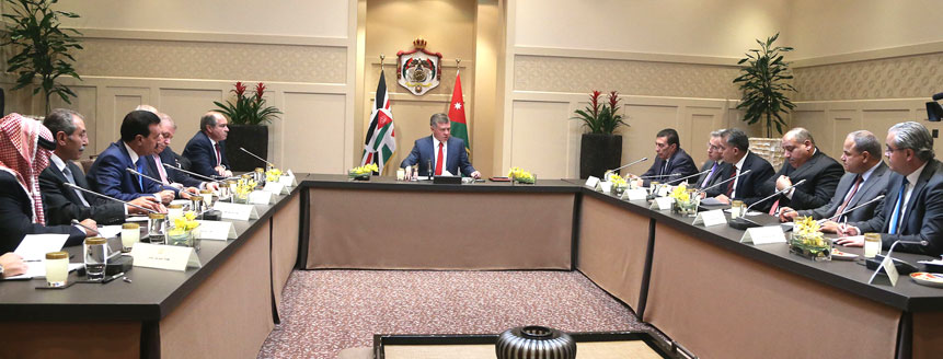 His Majesty King Abdullah meets with House leaders in Amman on Sunday (Photo courtesy of Royal Court)