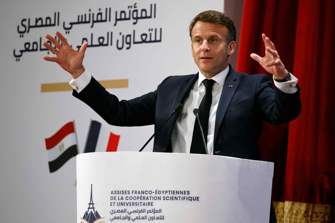 France's President Emmanuel Macron delivers a speech during a visit at Cairo University in Cairo on April 7, 2025, as part of a state visit to Egypt (AFP photo)