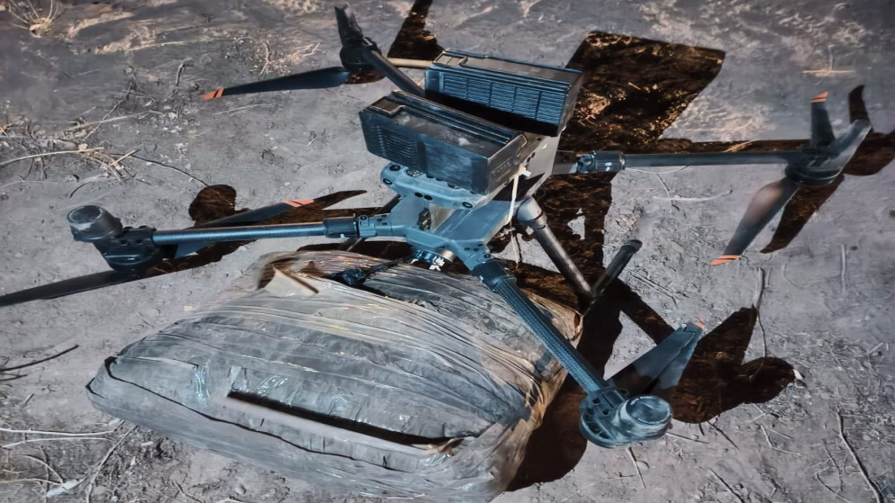 Army source says Southern Military Zone thwarted an attempt on the western border to smuggle narcotics into the country using a drone (JAF photo)