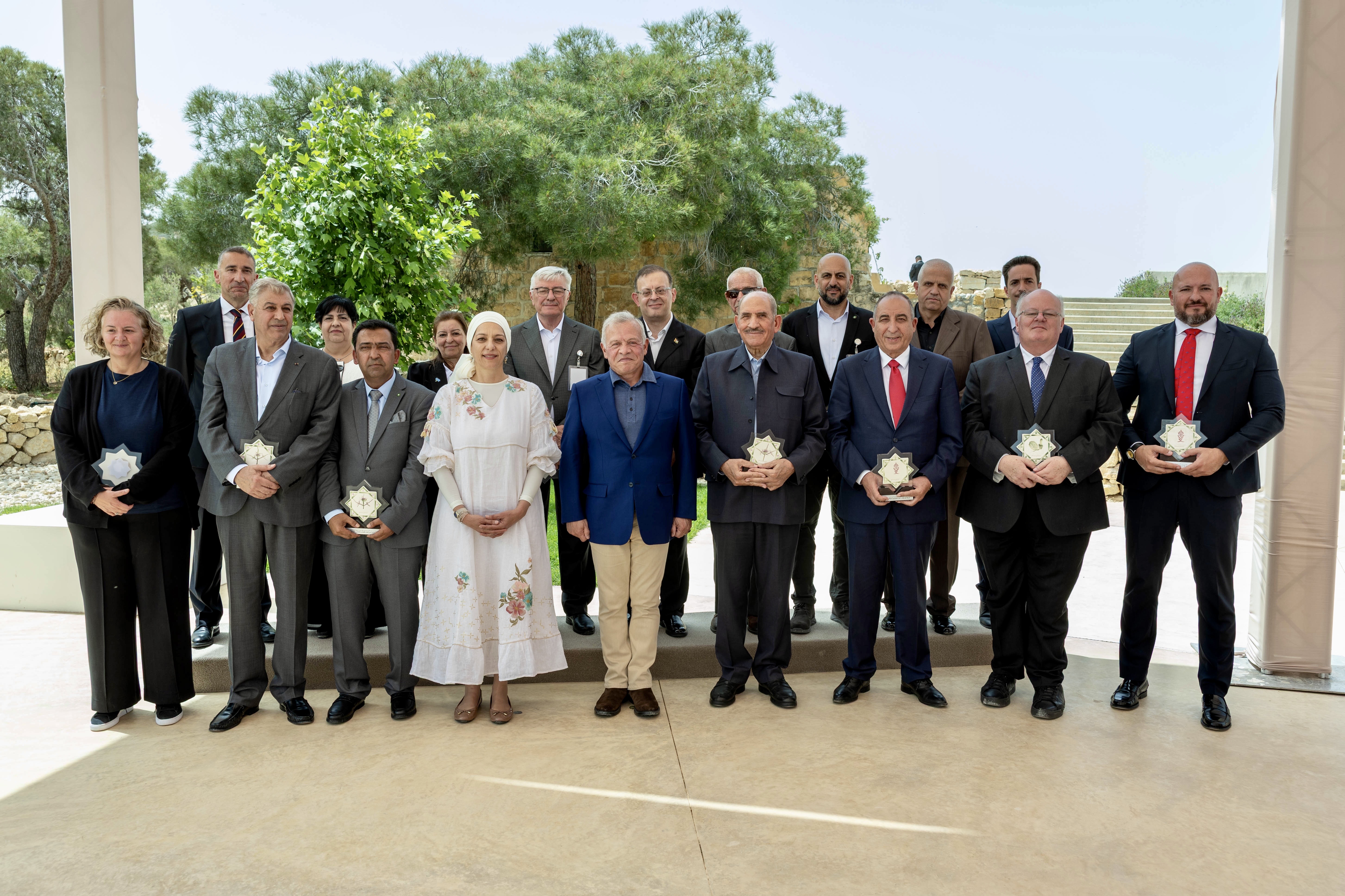 His Majesty King Abdullah inaugurates on Wednesday the second phase of the Royal Botanic Garden in Tal Al Rumman, and toures the garden and its facilities which cover 1,782 dunums, and include more than 600 plant species, and a nursery capable of producing 100,000 seedlings annually  (Photo courtesy of Royal Court) 