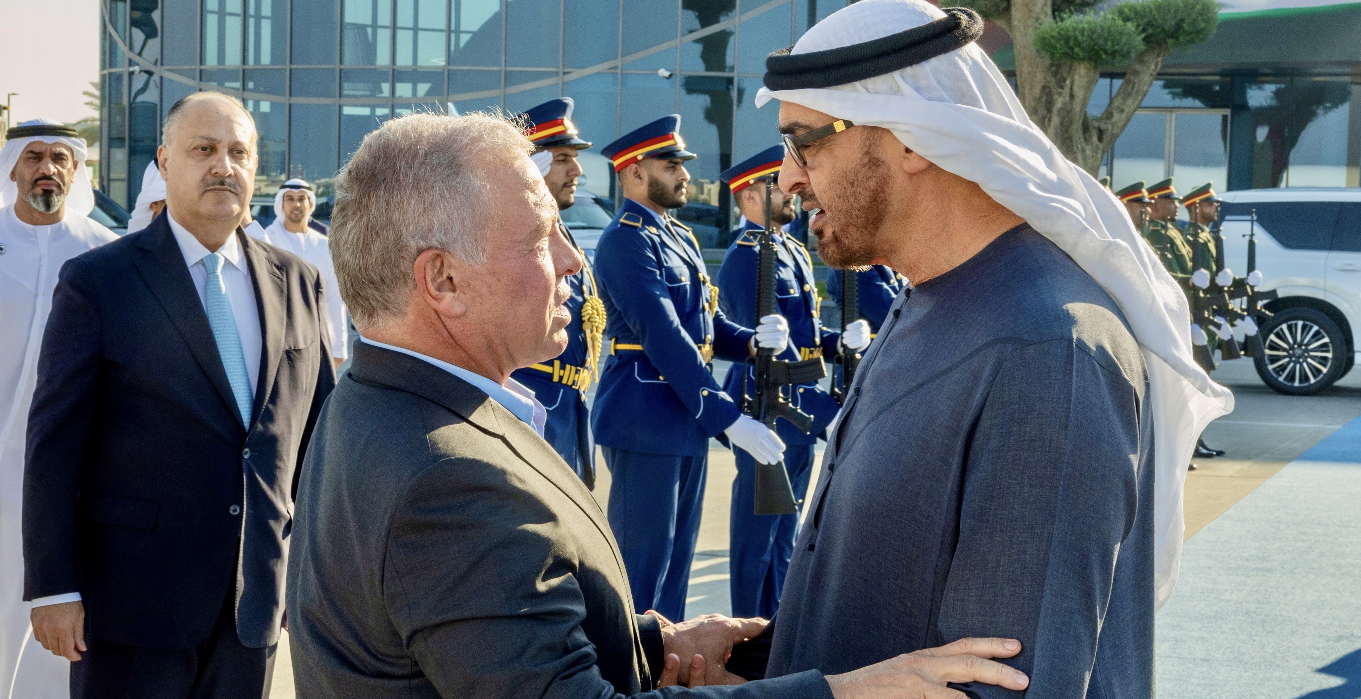 His Majesty King Abdullah and United Arab Emirates President Sheikh Mohamed bin Zayed Al Nahyan on Wednesday hold a meeting in Abu Dhabi, covering regional developments and deep-rooted bilateral relations  (Photo courtesy of Royal Court)
