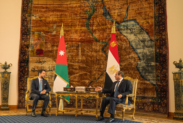 HRH Crown Prince Hussein meets with Egypt President Abdel Fattah Al Sisi in Cairo and stresses Jordan's support for Egypt’s efforts to rebuild Gaza, and host the Arab Summit scheduled for 27 February (Photo courtesy of Royal Court)