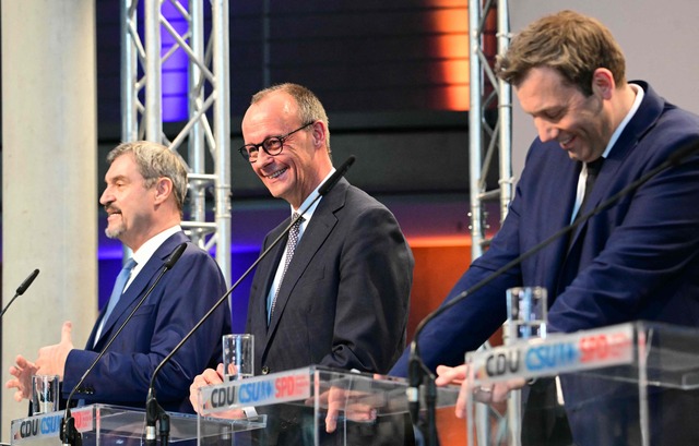 (L-R) The leader of the conservative Christian Social Union (CSU) and Bavaria's State Premier Markus  Soeder, the leader of Germany's conservative Christian Democratic Union (CDU) party Friedrich Merz  and the co-leader of Germany's Social Democratic party (SPD) Lars Klingbeil address journalists after  they found an agreement to form a new government, on April 9, 2025 at Paul-Loebe-Haus in the  parliamentary compound in Berlin (AFP photo)