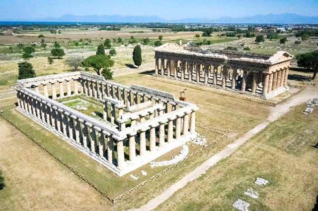 The temple complex at Paestum was the first archeological site opened, with strict health measures in place, as Italy eased its coronavirus lockdown (AFP photo)