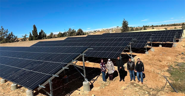 The Ministry of Energy and Mineral Resources' Renewable Energy and Energy Efficiency Fund (REEF) on Monday signs agreements with Cairo Amman Bank and Jordan Islamic Bank to launch the 2024/2025 phase of the Home Sector Support Programme (Petra photo)