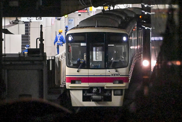A railroad vehicle in which the knife attack incident happened is pictured at Kokuryo station on the Keio line in the city of Chofu in western Tokyo, on Sunday (AFP photo)