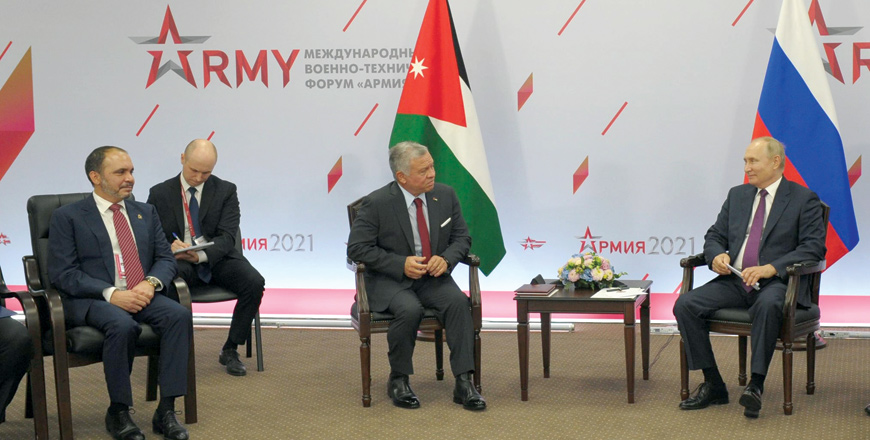 His Majesty King Abdullah holds talks with Russian President Vladimir Putin, during a meeting attended by HRH Prince Ali, in Moscow on Monday (Photo Courtesy of Royal Court)