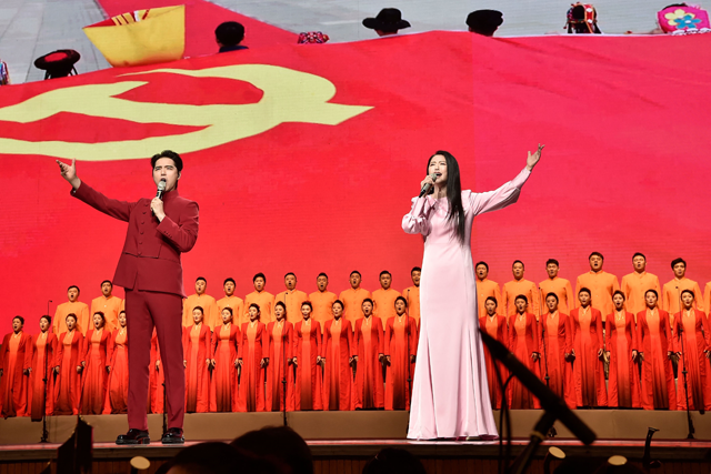 Chinese and North Korean artists perform during the opening ceremony of ‘North Korea-China Friendship Year’ at the Pyongyang Grand Theatre in Pyongyang on Friday (AFP photo)
