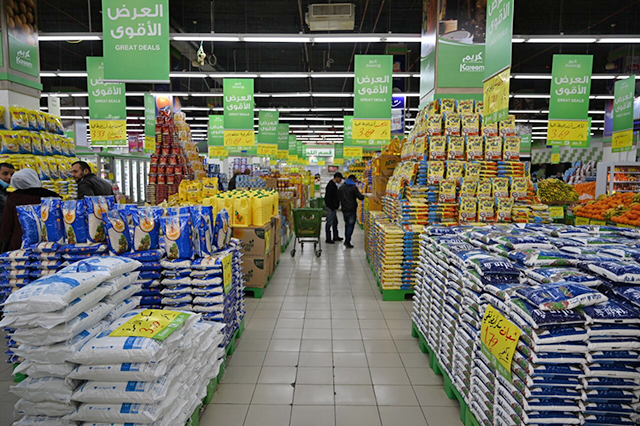 The government’s decision to open supermarkets and grocery stores in malls for citizens to shop directly has been met with mixed reactions  (Photo by Amjad Ghsoun)