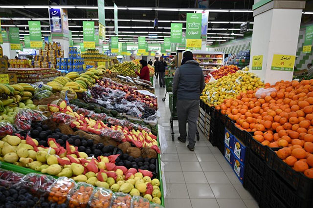 A Jordanian nutritionist recommends that residents of the Kingdom consume fresh and colourful fruits and vegetables, especially those with high amounts of Vitamin C, and reduce sugar and caffeine intakes during the curfew (Photo by Amjad Ghsoun)