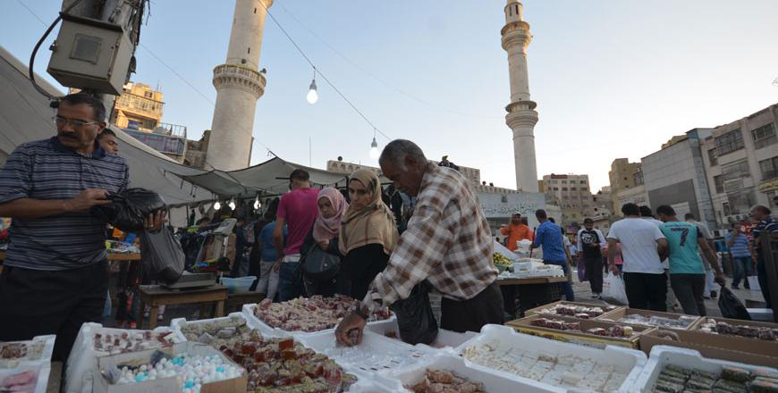 The local market is seeing a ‘decent’ level of shopping activity as Eid Al Fitr draws near, according to the Jordan Chamber of Commerce  (JT file photo)