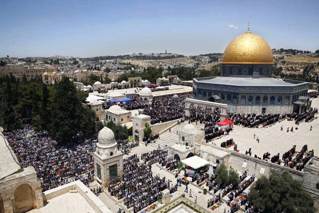 In this June 17, 2016 file photo, Palestinians pray at Al Aqsa Mosque compound during the Muslim holy month of Ramadan in Jerusalem’s Old City (AP photo by Mahmoud Illean)